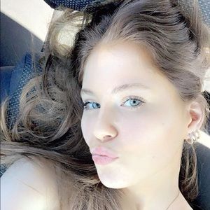 Meet your Posher, Natalie